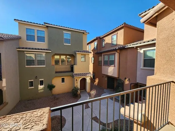 $1,800 | 1822 North 77th Glen, Phoenix, AZ 85035
