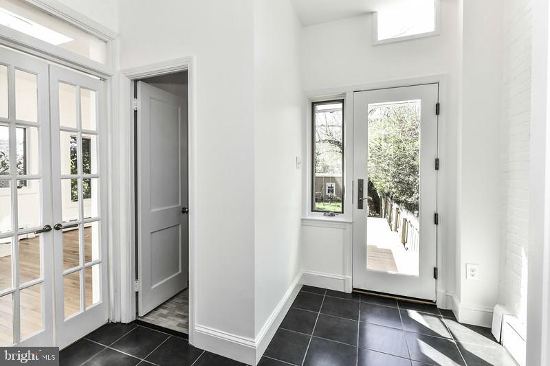 3222 Klingle Road Northwest Washington, DC 20008 - Photo 14 of 46