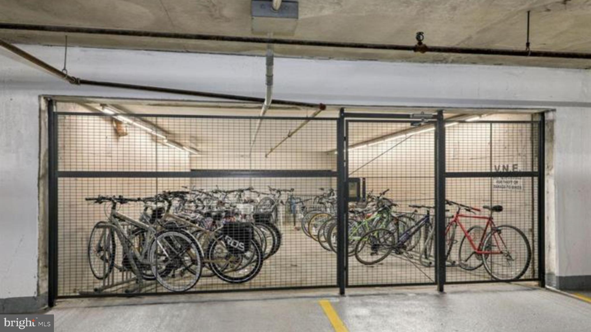 2939 Van Ness Street Northwest, Unit 630 Washington, DC 20008 - Photo 21 of 25 a view of door and with window