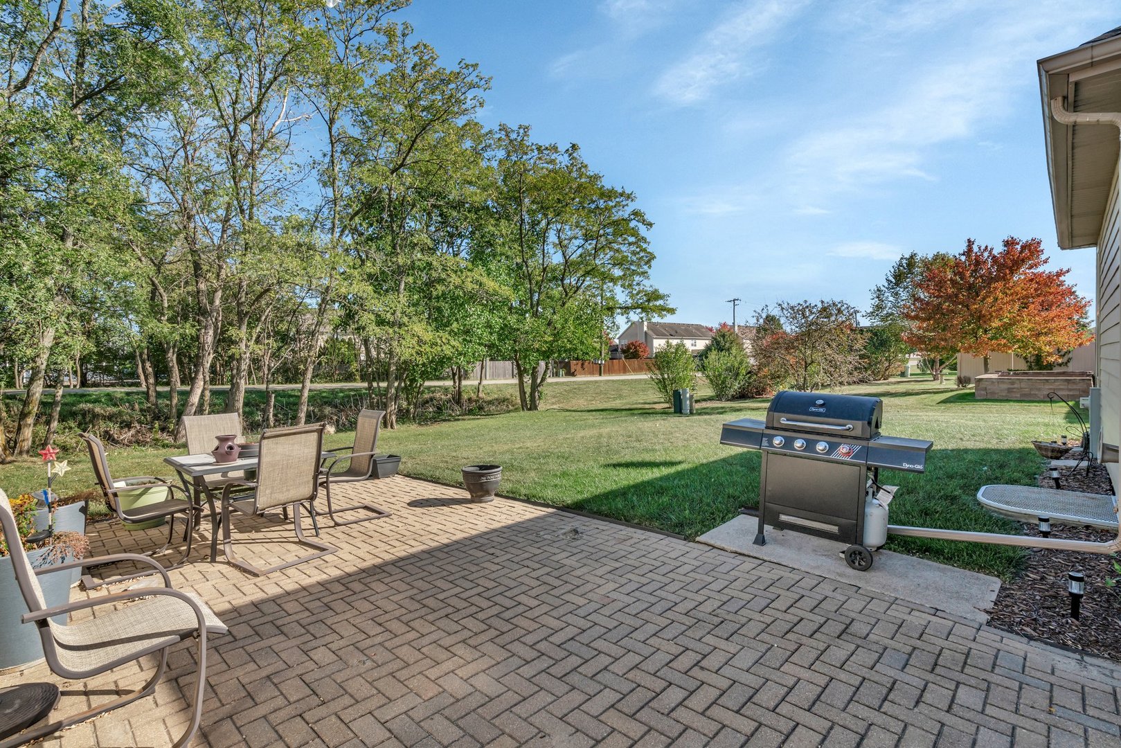1801 Red Willow Road Morris, IL 60450 - Photo 27 of 29 a view of a patio with chairs and a table