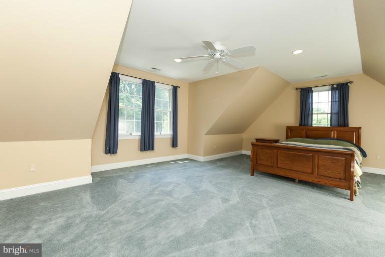 13763 Bottom Road Hydes, MD 21082 - Photo 15 of 30 5th Bedroom with Full Bath