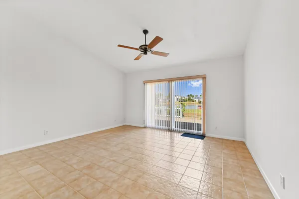 $3,000 | 8515 Lakepoint Court, Lake Worth, FL 33467