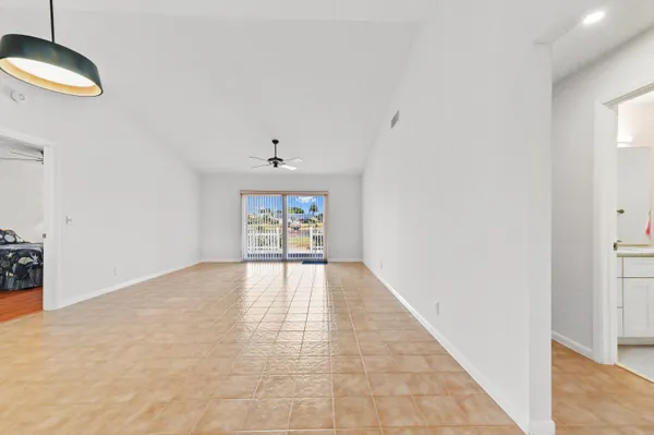 $3,000 | 8515 Lakepoint Court, Lake Worth, FL 33467