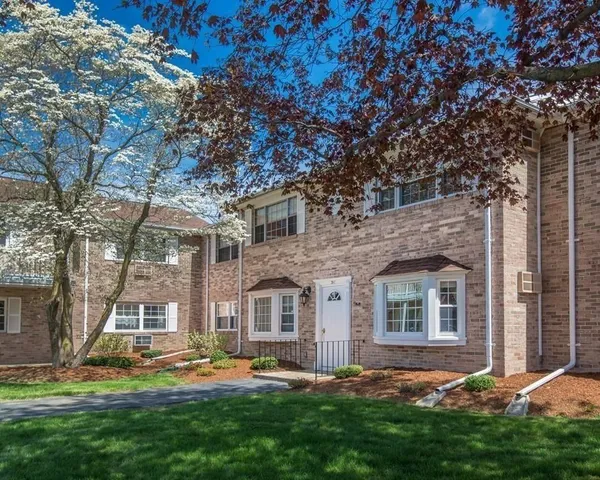 $2,300 | 30 Washington Park Drive, Unit 12, Andover, MA 01810