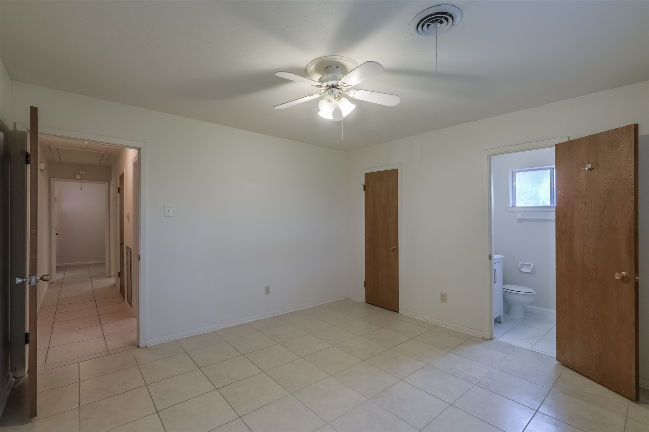 7614 Grape Street Houston, TX 77074 - Photo 11 of 18