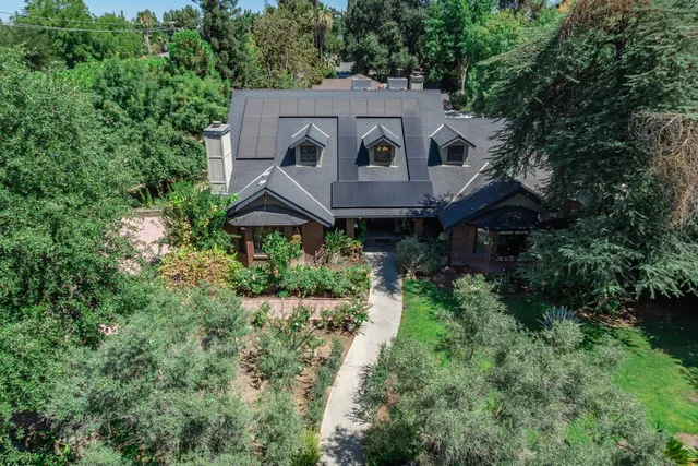 $783,000 | 1582 West San Jose Avenue, Fresno, CA 93711