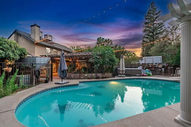 $783,000 | 1582 West San Jose Avenue, Fresno, CA 93711