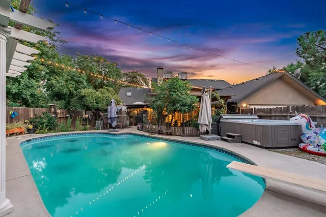 $783,000 | 1582 West San Jose Avenue, Fresno, CA 93711