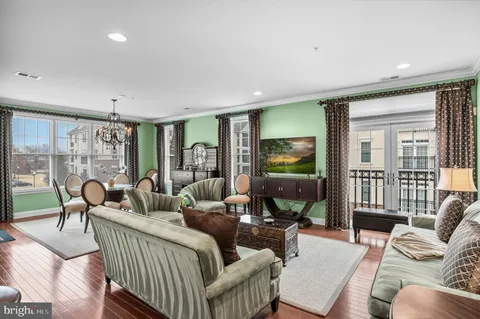 $565,000 | 338 Garden Park Boulevard, Cherry Hill, NJ 08002