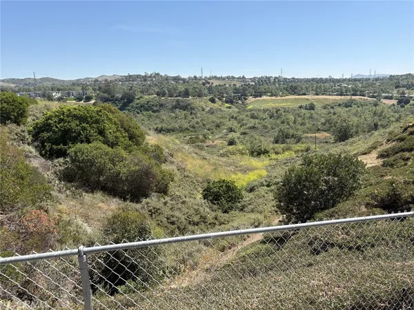 $4,100 | 27182 La Fuente, Mission Viejo, CA 92692