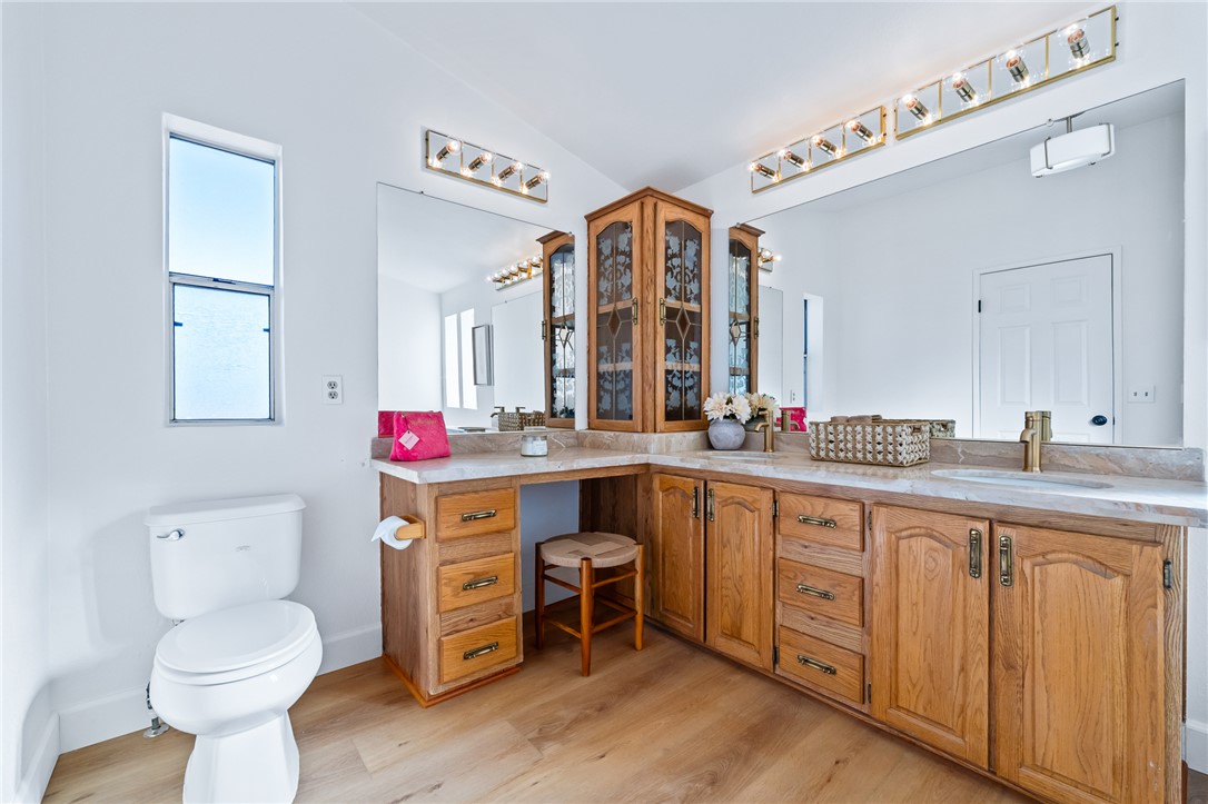 3820 Tonto Road Golden Valley, AZ 86413 - Photo 29 of 59 Bathroom