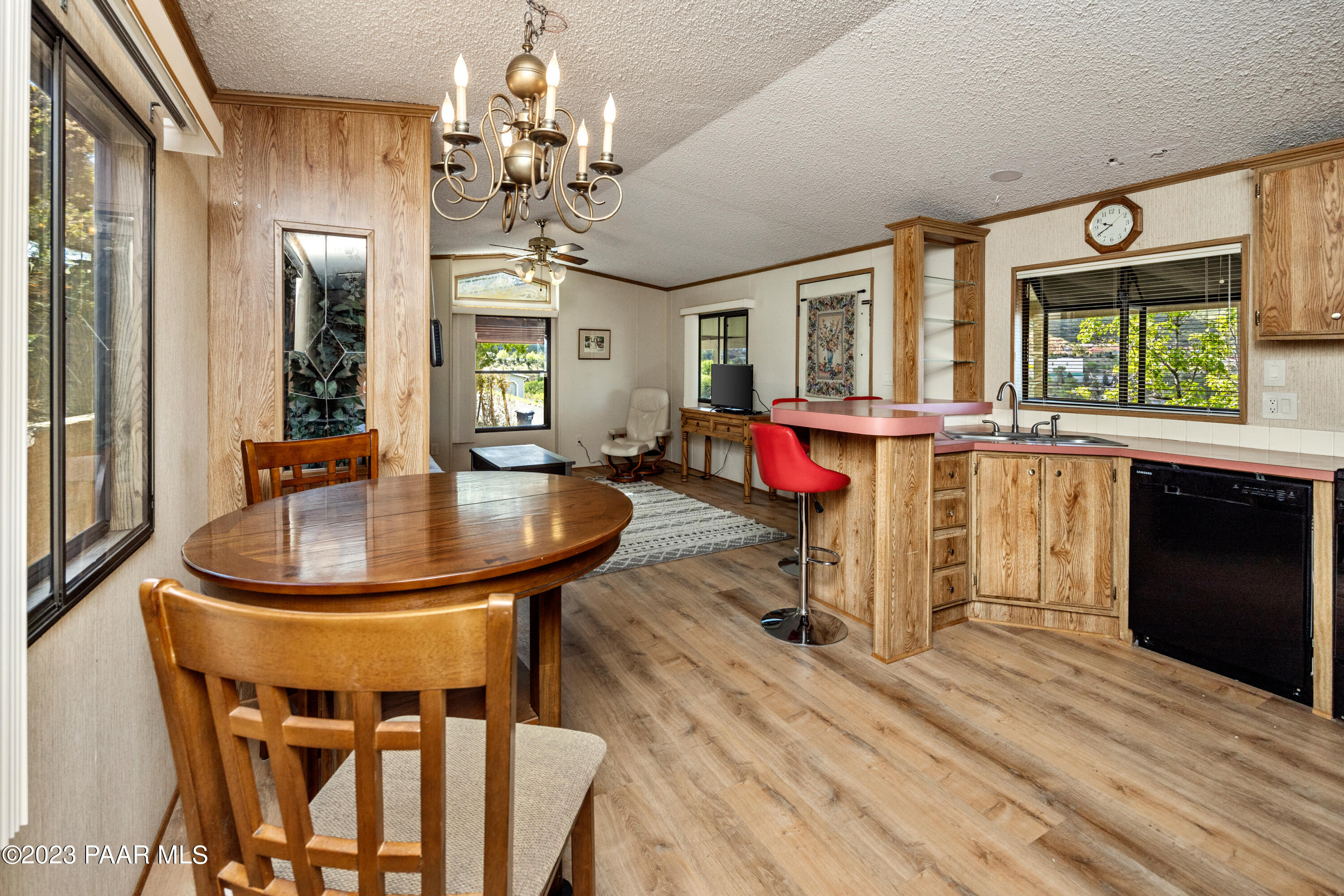 2195 Hillside Loop Road Prescott, AZ 86301 - Photo 6 of 16 Dining and kitchen