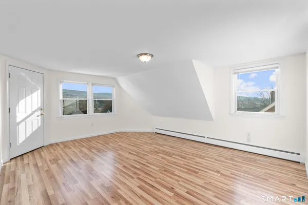 $1,350 | 83 Prospect Street, Unit 5, Bristol, CT 06010