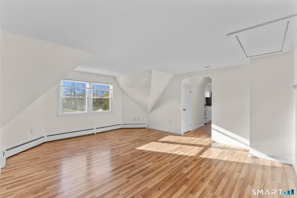 $1,350 | 83 Prospect Street, Unit 5, Bristol, CT 06010