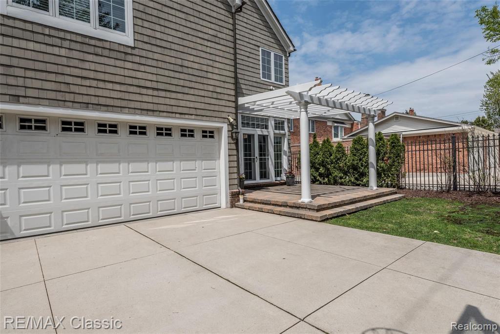 599 Chester Street Birmingham, MI 48009 - Photo 40 of 42