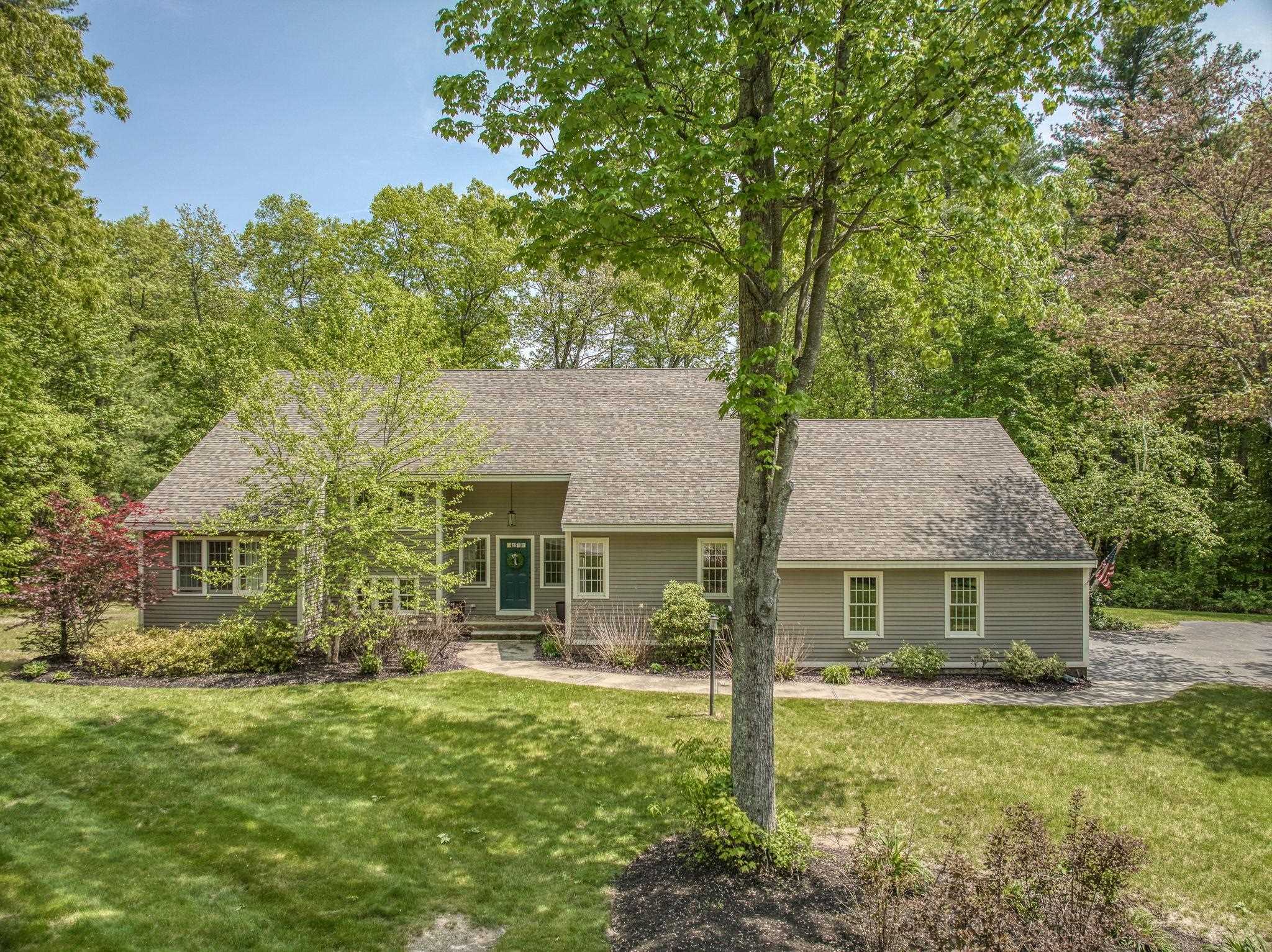 8 Jefferson Road Windham, NH 03087 - Photo 1 of 34