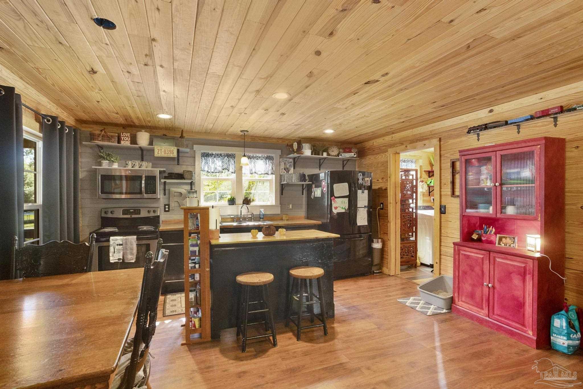 7490 Walther Road Milton, FL 32570 - Photo 11 of 47 Gallery Image 11