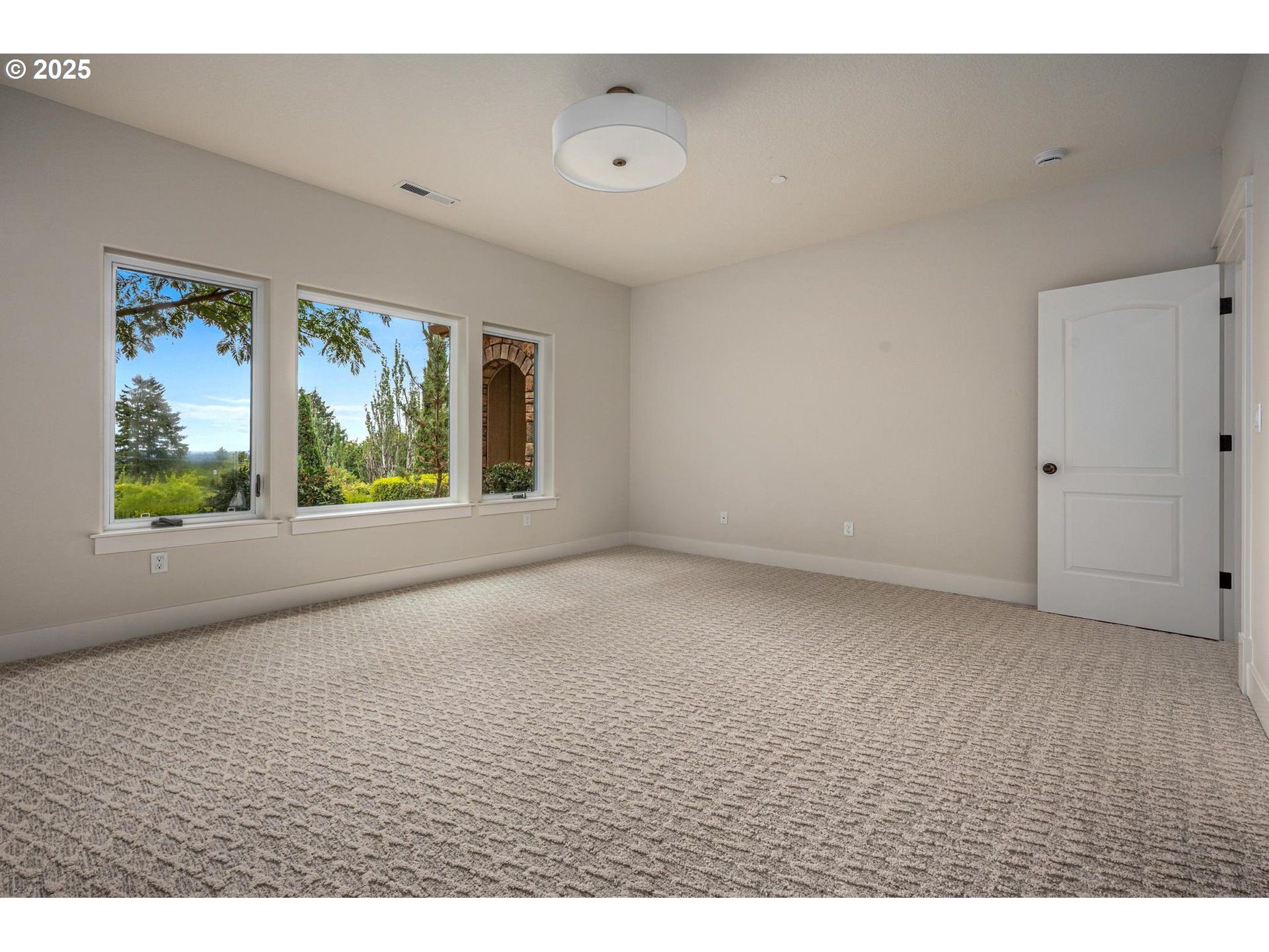 10005 Northwest Thompson Road Portland, OR 97229 - Photo 29 of 37 Gallery Image 29