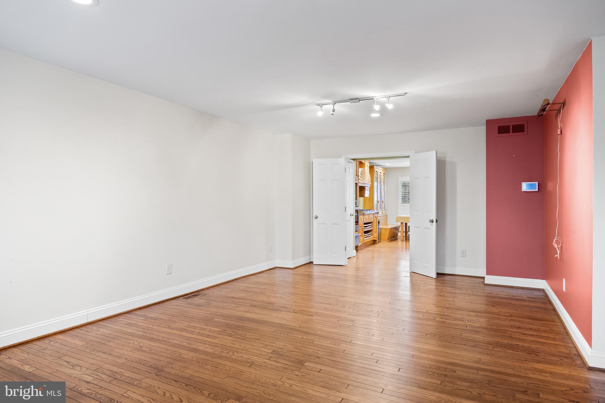 129 Plum Street Moorestown, NJ 08057 - Photo 15 of 46
