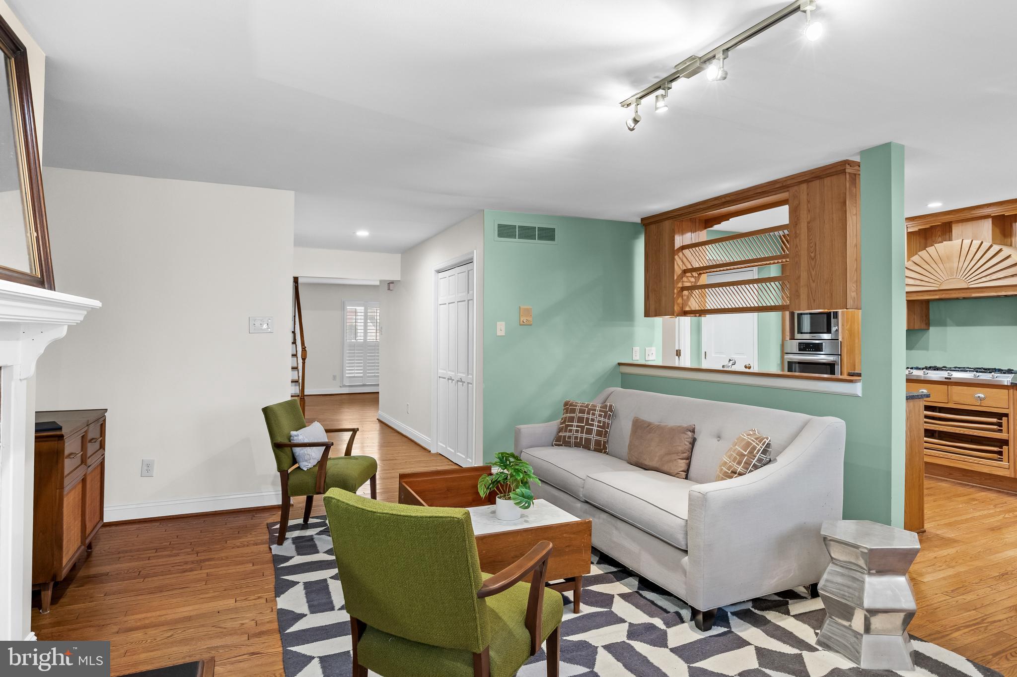 129 Plum Street Moorestown, NJ 08057 - Photo 23 of 46