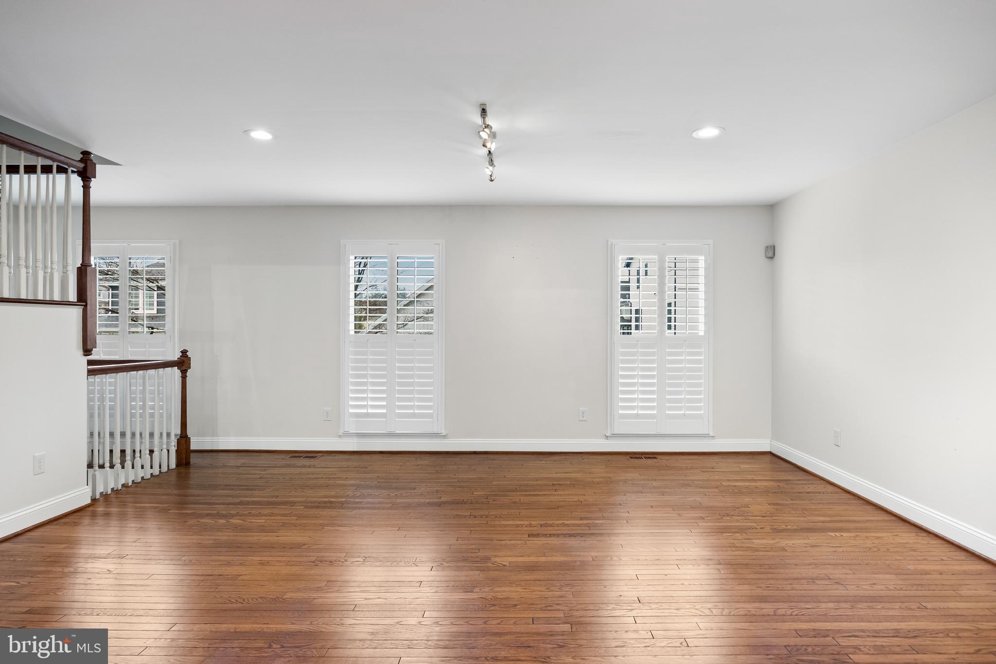 129 Plum Street Moorestown, NJ 08057 - Photo 10 of 46
