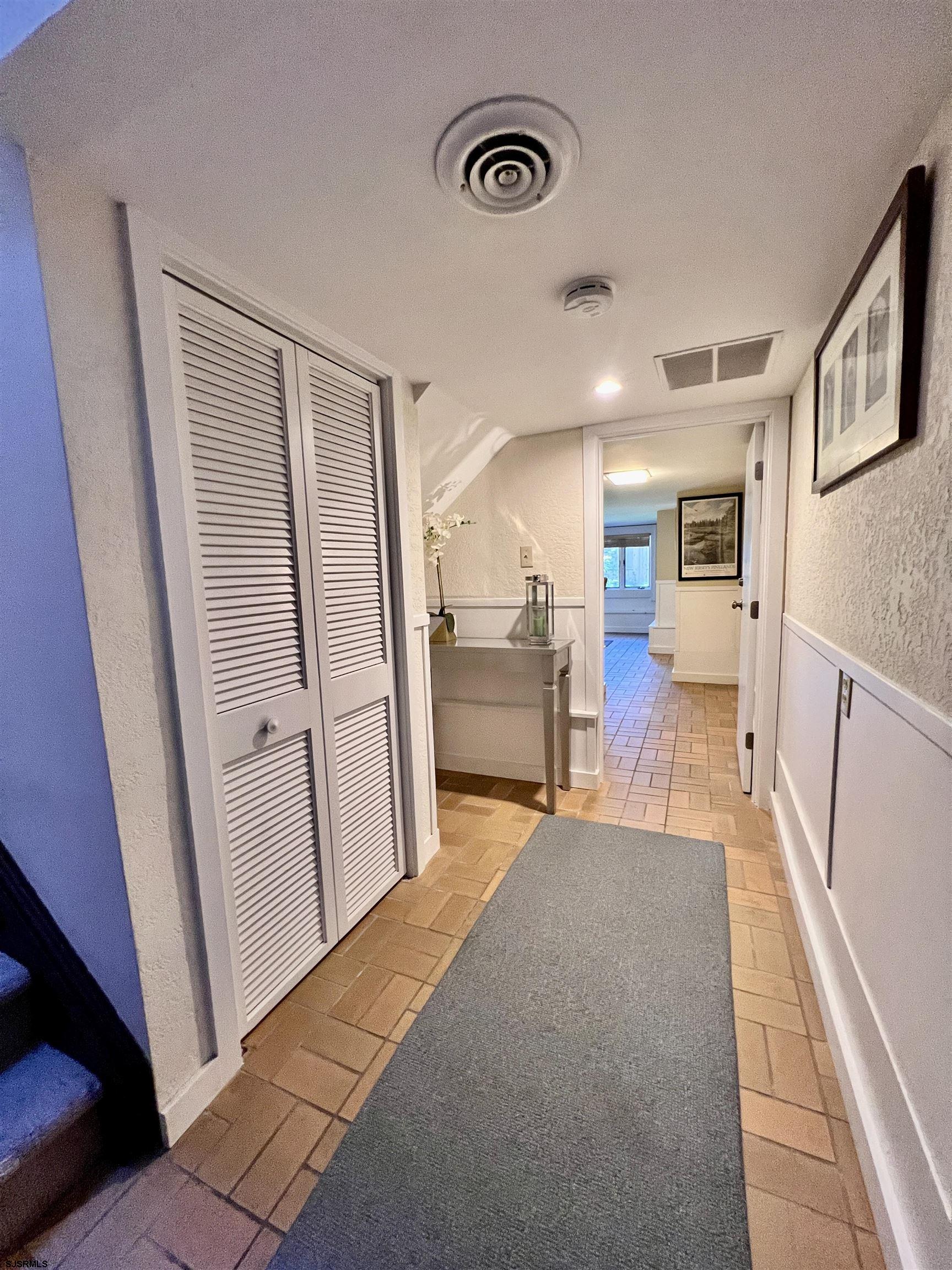 7 North Delavan Avenue, Unit MEMORIAL DAY LABOR DAY Margate City, NJ 08402 - Photo 6 of 60