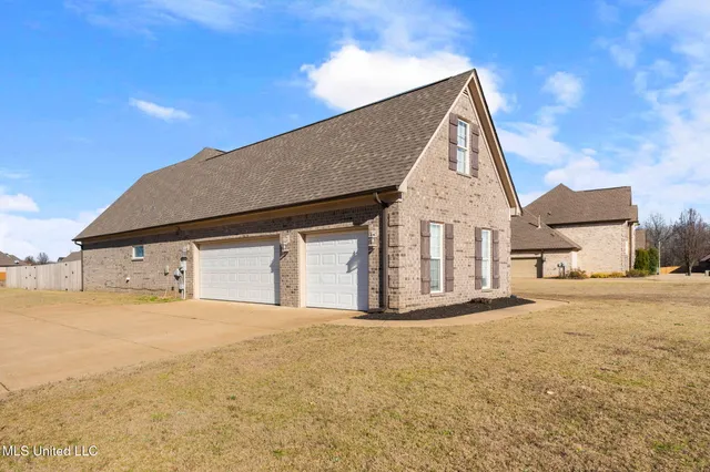 $399,901 | 1406 Koby Lane, Hernando, MS 38632