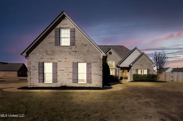 $399,901 | 1406 Koby Lane, Hernando, MS 38632