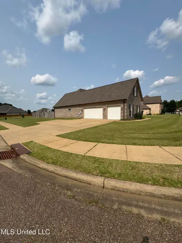 $399,901 | 1406 Koby Lane, Hernando, MS 38632