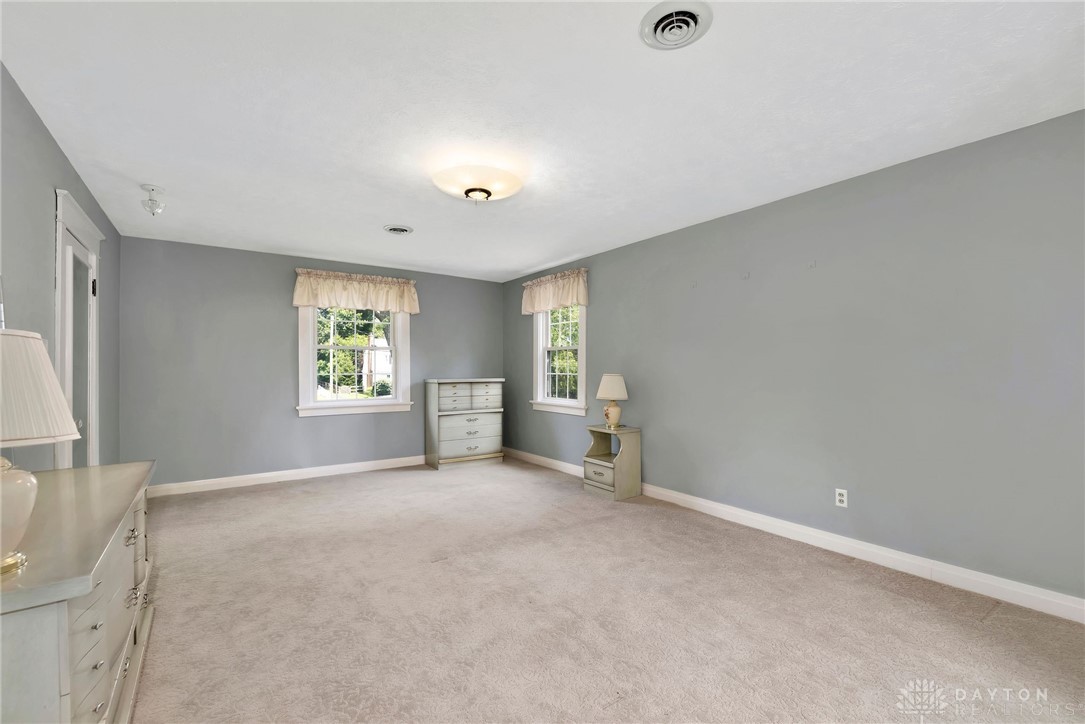 5583 Sidney Road Cincinnati, OH 45238 - Photo 27 of 46