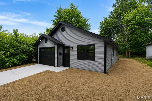 $205,000 | 252 Garfield Street, Lebanon, MO 65536