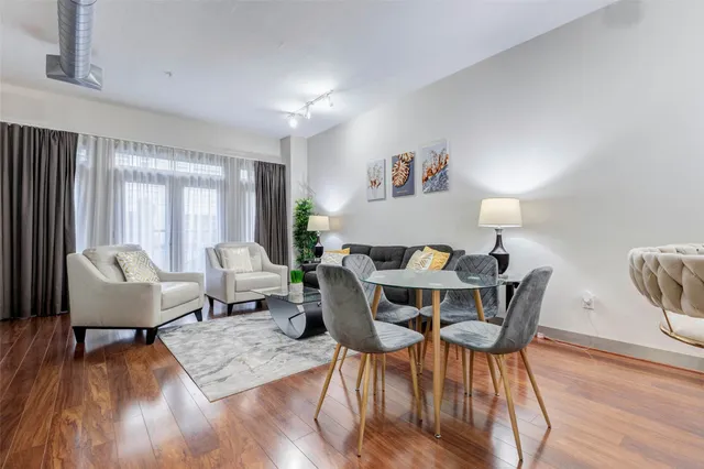 $2,250 | 1901 Post Oak Boulevard, Unit 1106, Houston, TX 77056