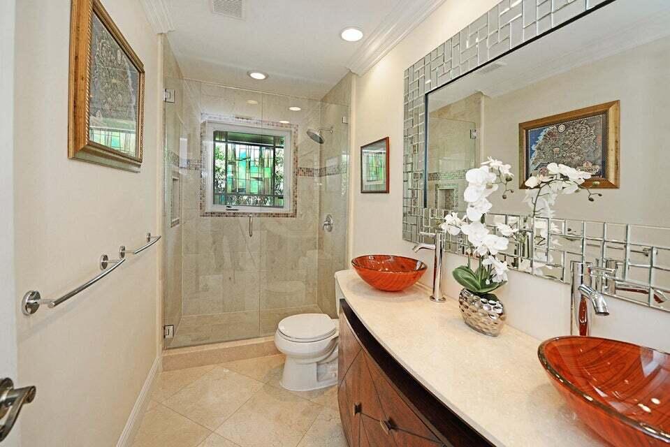 885 Northeast Mulberry Drive Boca Raton, FL 33487 - Photo 18 of 29 885 NE Mulberry Bath 2
