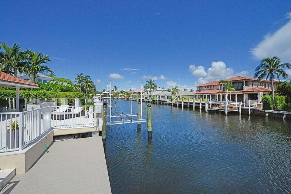 885 Northeast Mulberry Drive Boca Raton, FL 33487 - Photo 28 of 29 885 NE Mulberry Canal West