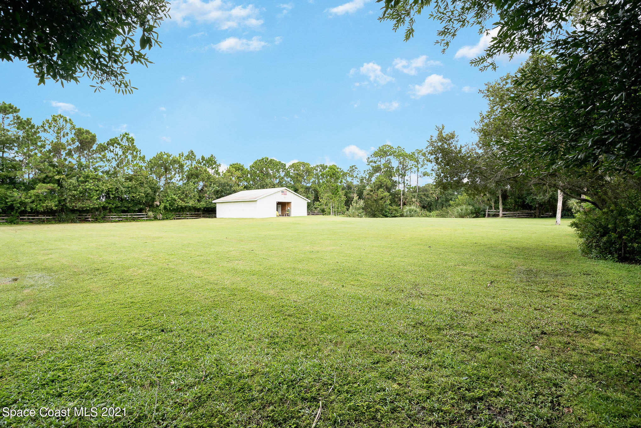 5080 Craig Road Cocoa, FL 32926 - Photo 33 of 41 a view of a field with an ocean