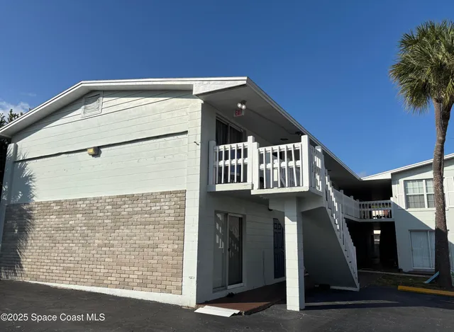 a view of a door of the house