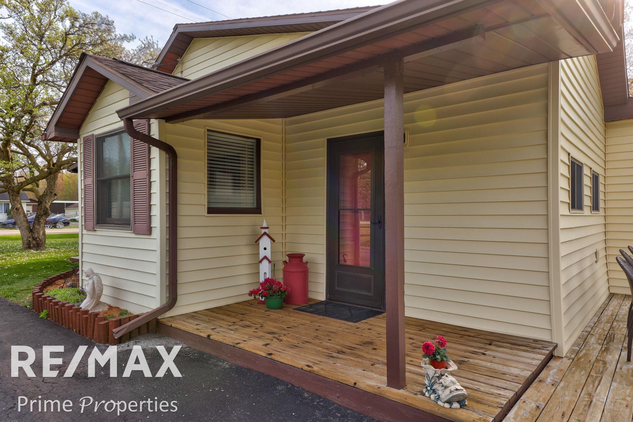 6412 West Vienna Road Clio, MI 48420 - Photo 36 of 76 50173995-8aa68a0c-83bd-4015-a0cf-ce56292b3e56.JPG