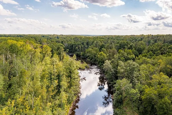 $1,150,000 | 27 Kettle River, Kettle River, MN 55757