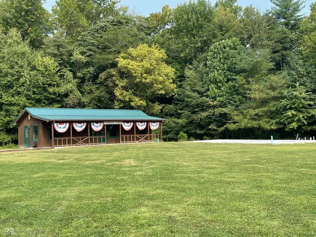 $1,300,000 | 5325 Highway 59, Brazil, IN 47834