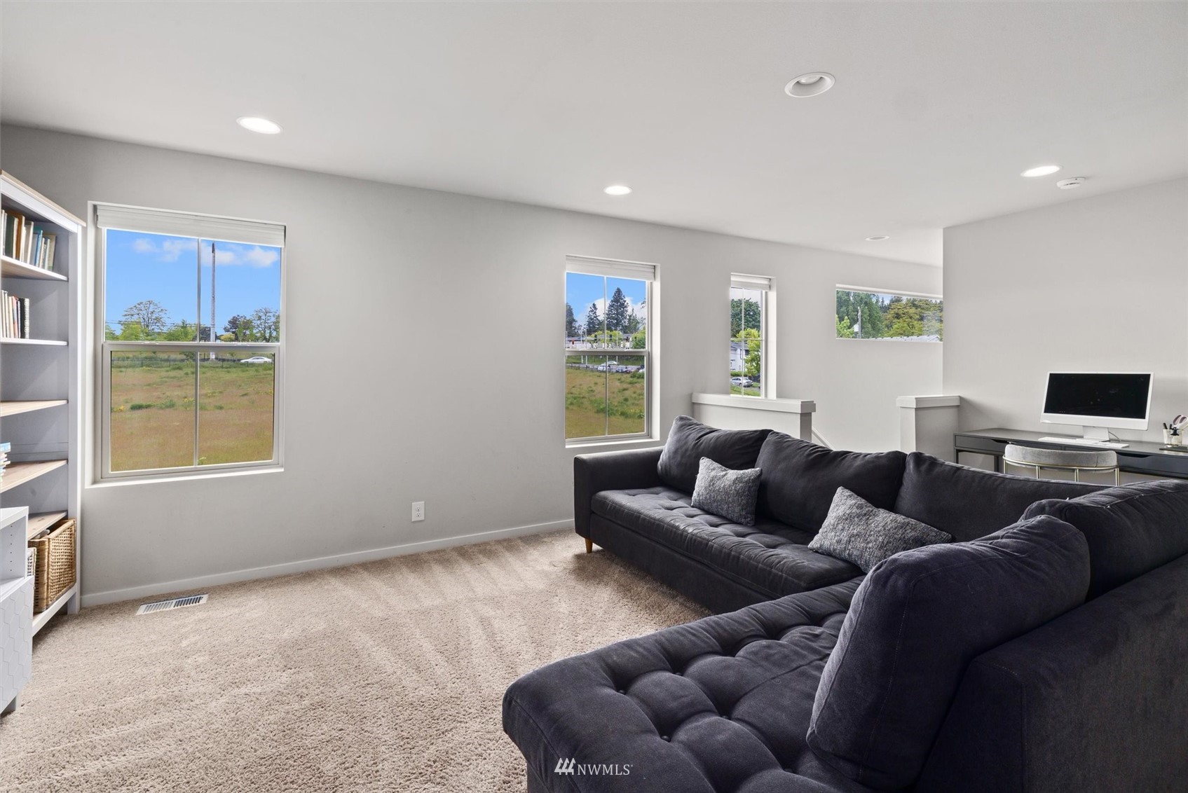 225 Southwest 96th Lane Seattle, WA 98106 - Photo 17 of 40 Gallery Image 17