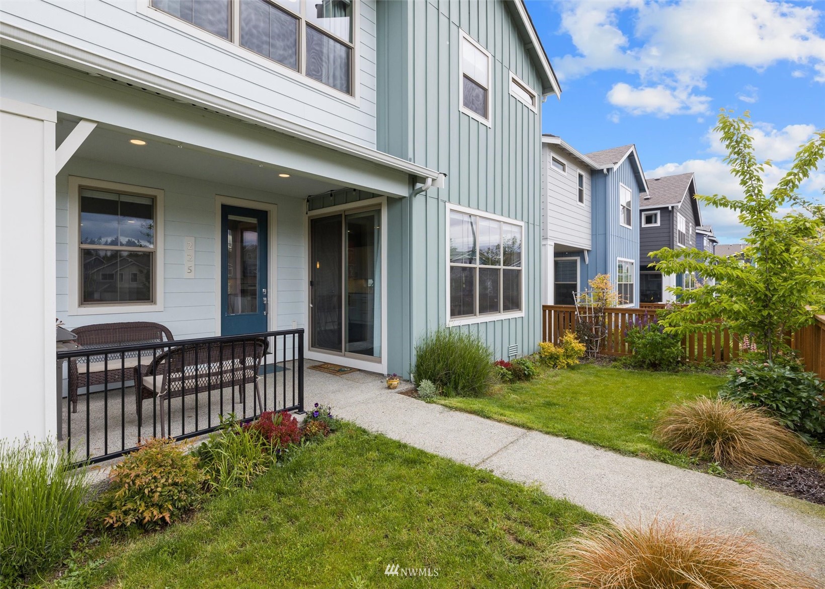 225 Southwest 96th Lane Seattle, WA 98106 - Photo 36 of 40 Gallery Image 36