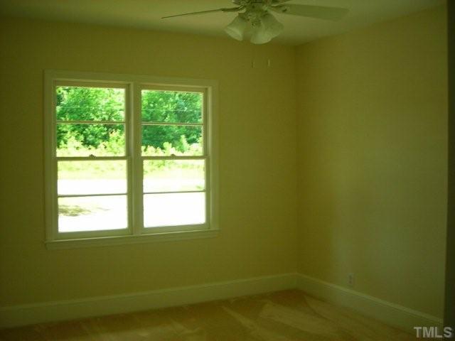 975 Oxford Road Roxboro, NC 27573 - Photo 6 of 9