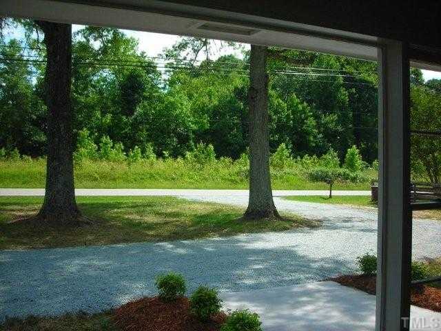 975 Oxford Road Roxboro, NC 27573 - Photo 8 of 9