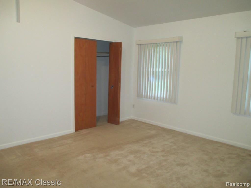 1185 Delta Road Walled Lake, MI 48390 - Photo 21 of 42 IMG_1835.jpg