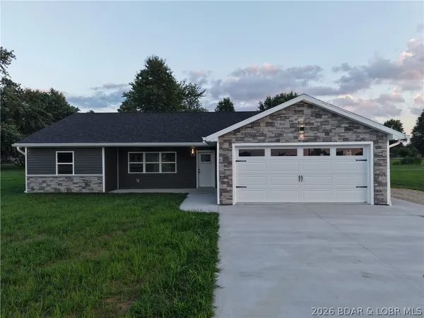 $275,000 | 602 West 4th Street, Stover, MO 65078