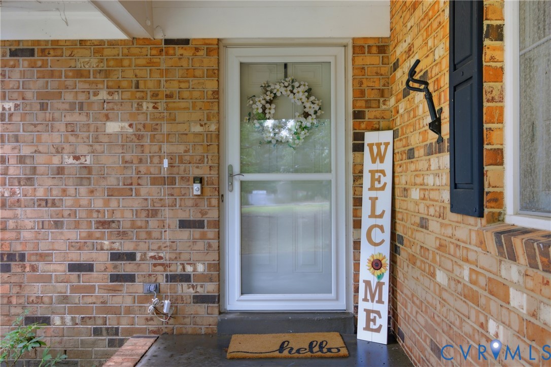 13430 Hensley Road Midlothian, VA 23112 - Photo 2 of 38