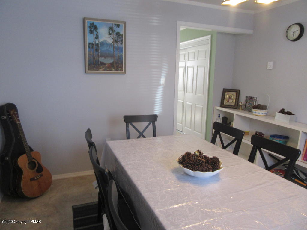 407 Leander Road East Stroudsburg, PA 18302 - Photo 11 of 40 20200116151851338379000000-o