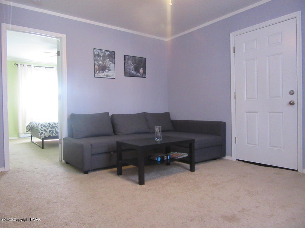407 Leander Road East Stroudsburg, PA 18302 - Photo 12 of 40 20200116151851971327000000-o