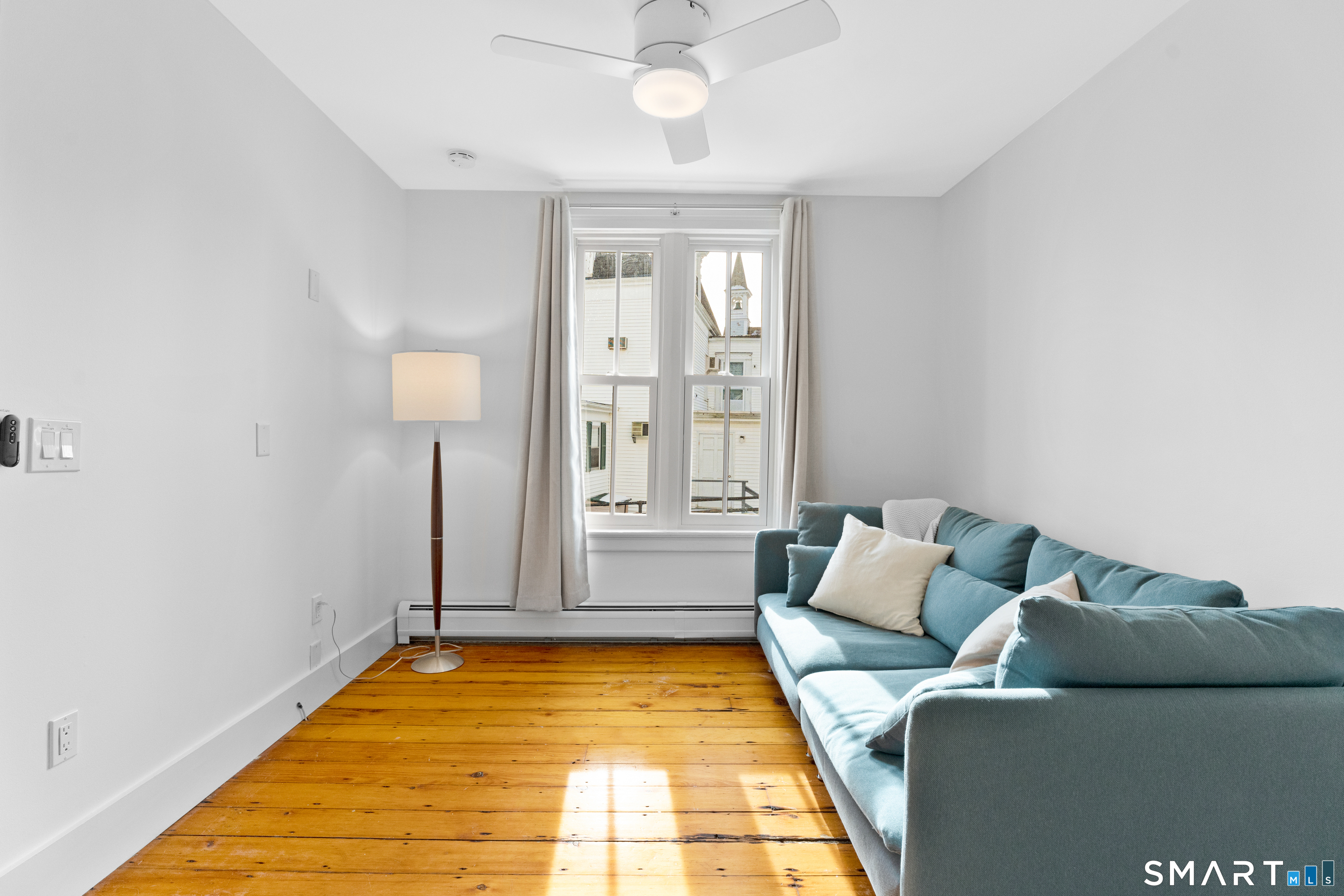 19 Pearl Street Groton, CT 06355 - Photo 6 of 39