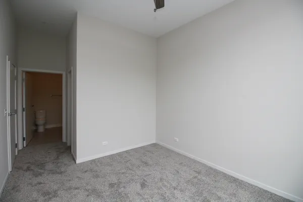 $3,400 | 1540 West Fullerton Avenue, Unit 206, Chicago, IL 60614